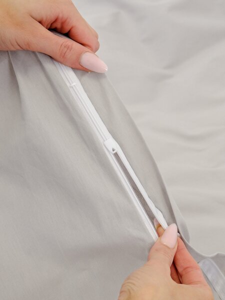 MK Lůžkoviny Bavlněný povlak na polštář Renforcé 70 x 90 cm - Jasmine světle šedá