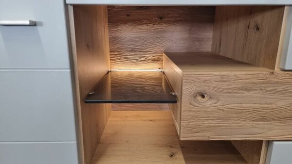 Sestava obývacího nábytku ESCALA