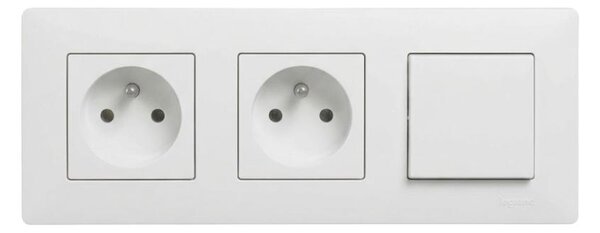 Legrand-Dvojitá zásuvka domovní 250V/16A a jednop vyp č. 1 s rám NILOE STEP bílá