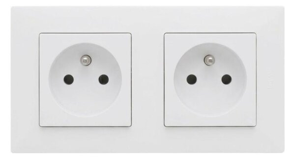 Legrand - Dvojitá zásuvka domovní 250V/16A s rámečkem NILOE STEP bílá