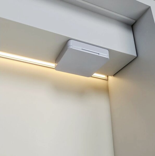 Luxusní galerka ELISA 80x70 cm, hodiny, el. zásuvka, kosmetické zrcátko a LED osvětlení