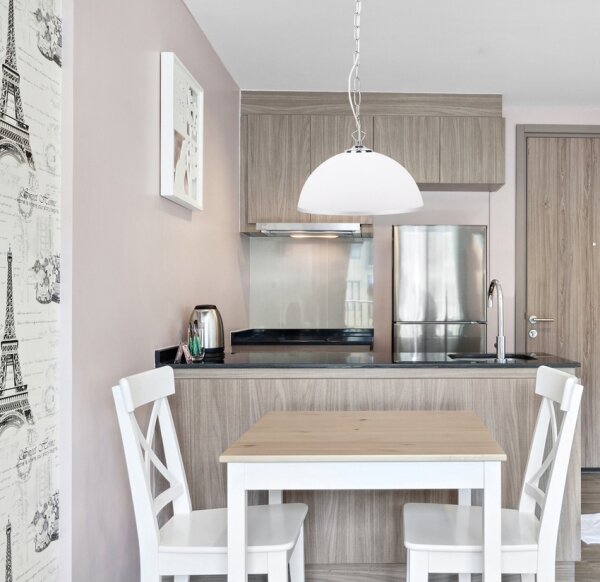 Lustr na řetězu SUGAR 1xE27/60W/230V bílá