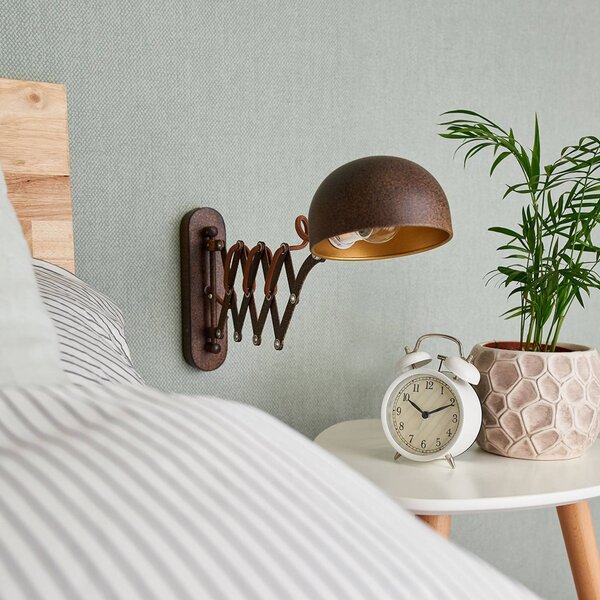 Lindby Nástěnné svítidlo Curtis, rezavá barva, nastavitelné, 57 cm, E14, stmívatelný, Hnědá / rez, Obývací pokoj / jídelna, kov, Venkovský / rustikální, Lampička na čtení
