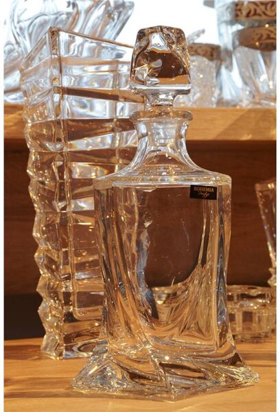 BOHEMIA PRESTIGE QUADRO KARAFA NA WHISKY 770ML