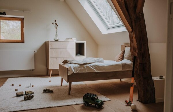 -25 % Dny MOMENTI– Dubová dětská postel Quax Cocoon 200 x 90 cm
