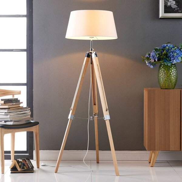 Lindby Stojací lampa Katie, 162 cm, bílá, textil, dřevo, stativ, Bílá / opál, Obývací pokoj / jídelna, Dřevo, Skandinávský, Lampa trojnožka