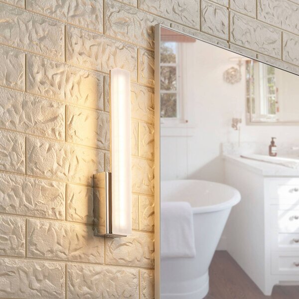 Lucande Koupelnové nástěnné svítidlo LED Julie, výška 32 cm, chrom, IP44, Koupelna, Moderní