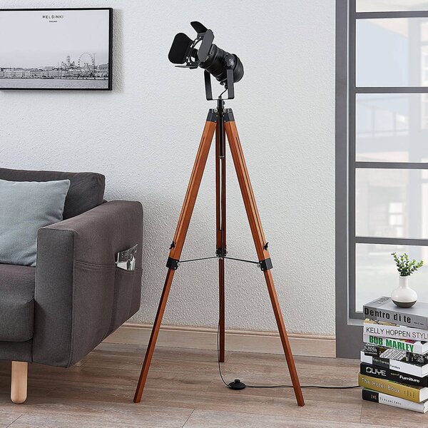 Lindby Dřevěná stojací lampa Hilma s trojnohým stojanem, Hnědá / rez, Obývací pokoj / jídelna, Dřevo, Industriální design