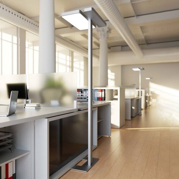 Arcchio Kancelářská stojací lampa LED Aila, stříbrná, senzor denního světla, stmívatelný, Hliník / šedá / zinek, Pracovna / kancelář, Hliník, Moderní
