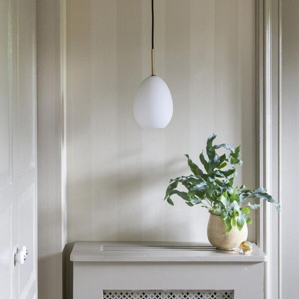 Opálově bílé závěsné světlo Halo Design Bodø 20 cm