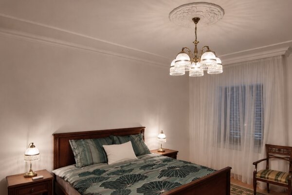 Lampa stolní S332CE, Varianta Zlatá