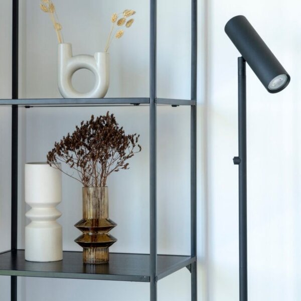 Nordic Living Černá kovová stojací lampa Aris 150 cm