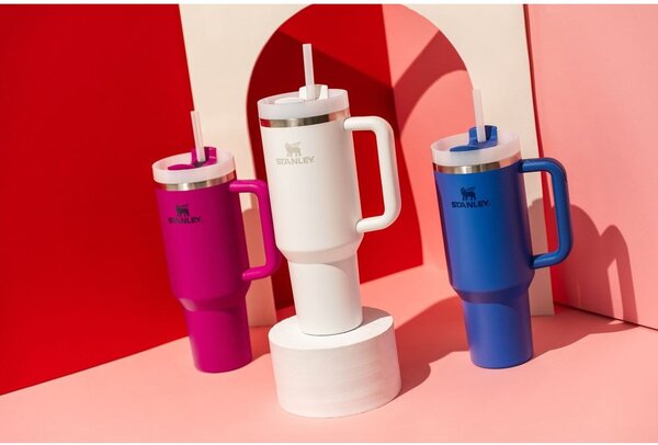 Bílá termoska s brčkem z nerezové oceli 1,18 l Quencher H2.0 FlowState Tumbler Frost – Stanley