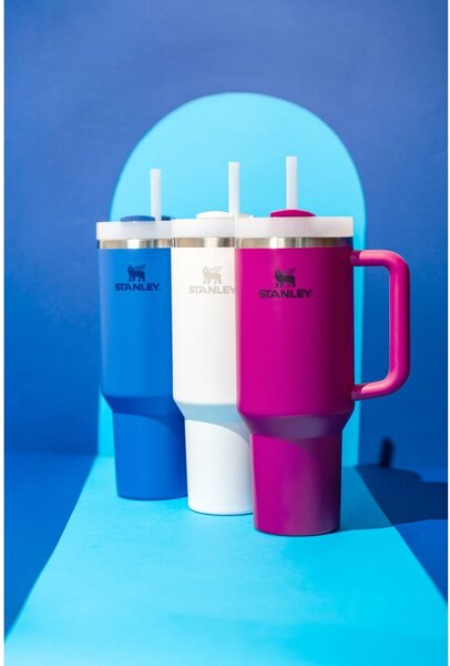 Bílá termoska s brčkem z nerezové oceli 1,18 l Quencher H2.0 FlowState Tumbler Frost – Stanley
