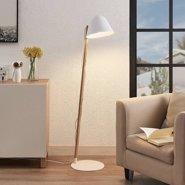 Lindby Tetja stojací lampa, bílá, Světlé dřevo, Obývací pokoj / jídelna, kov, Skandinávský