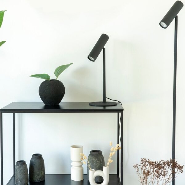 Nordic Living Černá kovová stolní lampa Aris