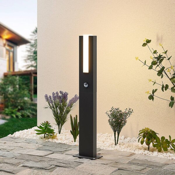 Lucande Projekční lampa Virgalia LED, detektor pohybu, 65 cm, IP54, Černá, Hliník, Moderní