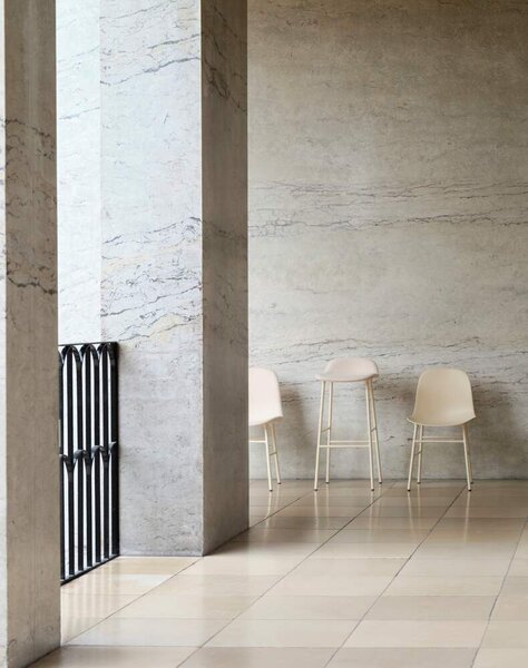 Normann Copenhagen Barová židle Form 65 cm Steel, warm grey