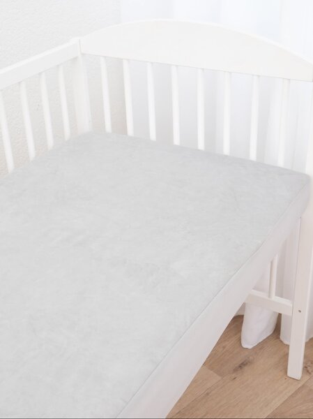 MK Lůžkoviny Nepropustné prostěradlo mikroplyš 60 × 120 cm - světle šedé