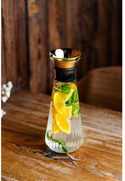 Skleněná karafa 900 ml Mia – Vialli Design
