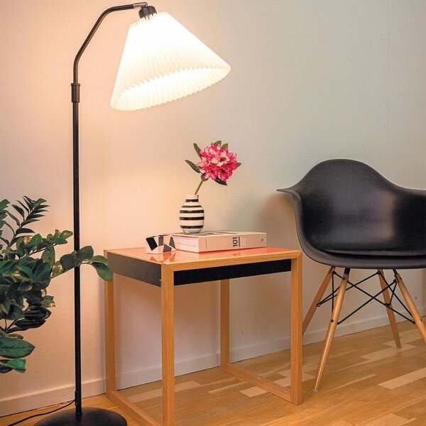 Halo Design Kovová stojací lampa Berlin 110-150 cm