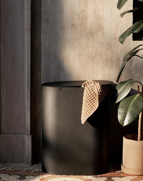 Ferm Living Odpadkový koš Enkel, black