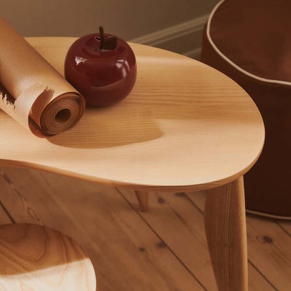 FERM LIVING Dětský stolek Feve, Natural Ash