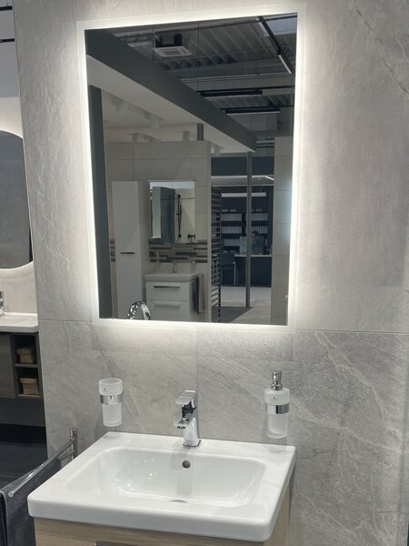 Zrcadlo na zeď chodbu do pokoje ložnice koupelny předsíně MOONLIGHT 60 x 80 cm s LED podsvíceným okrajem po celém obvodu 410-999