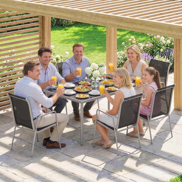 Outsunny 7dílný venkovní jídelní set – kalený skleněný stůl a 6 prodyšných stohovatelných židlí, odolný práškovaný kovový rám, černo-stříbrný | Aosom