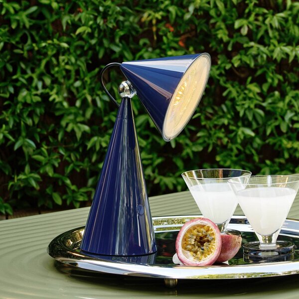 Tom Dixon LED stolní lampa na baterie Pose, indigo, výška 25 cm, stmívatelný, Modrá, Obývací pokoj / jídelna, Plast, Design