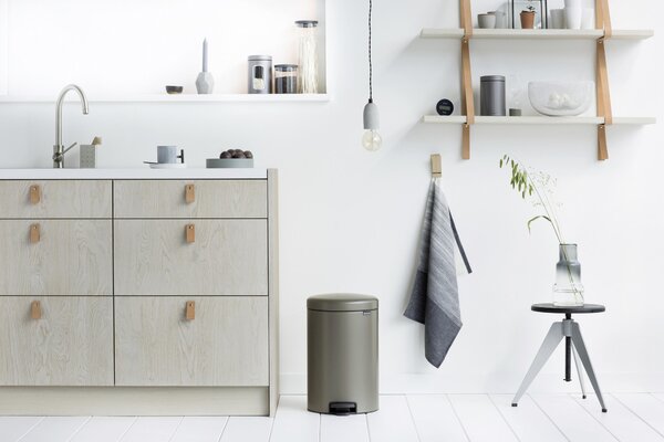 ODPADKOVÝ KOŠ 20 l Brabantia - Odpadkové koše