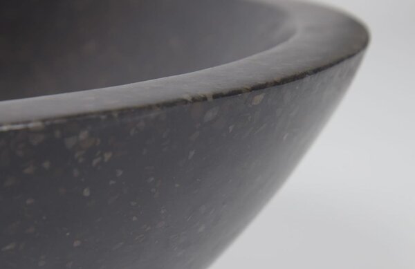Kave Home Černé terrazzo umyvadlo na desku Delina 40 cm