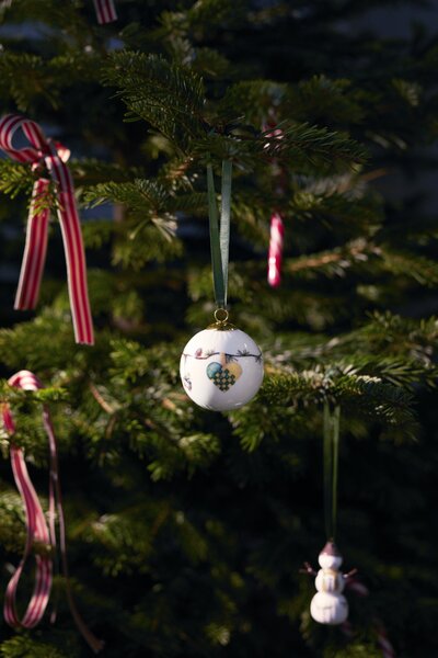 Kähler Design Porcelánová vánoční baňka Hammershøi Christmas - 2024 KD530