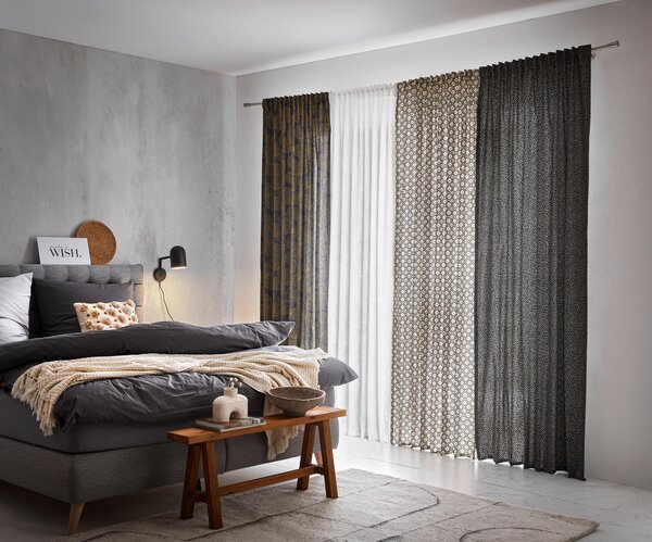 HOTOVÝ ZÁVĚS, neprůsvitné, 130/250 cm Esprit - Závěsy, Online Only
