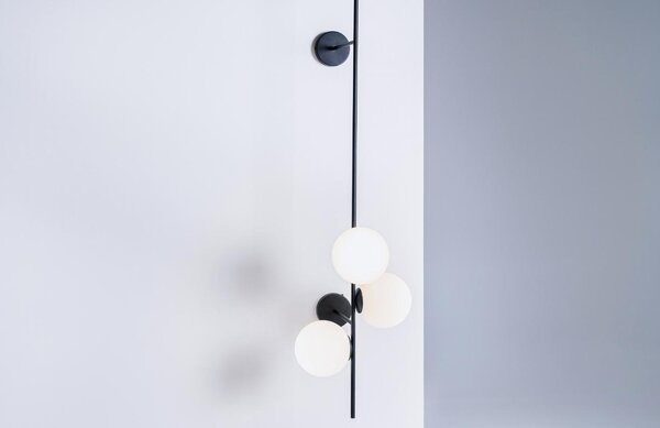 Nordic Design Bílo černé skleněné nástěnné světlo Bubbly 150 cm