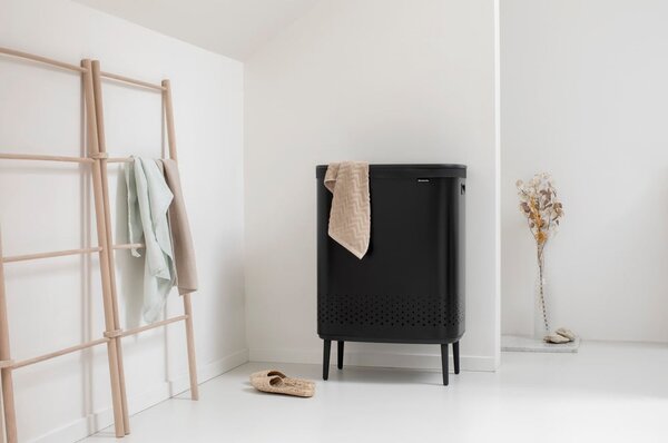 Matně černý kovový koš na prádlo 90 l Bo Hi – Brabantia