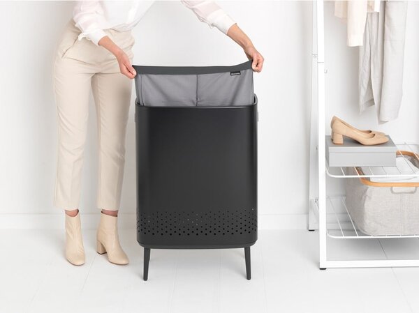 Matně černý kovový koš na prádlo 90 l Bo Hi – Brabantia
