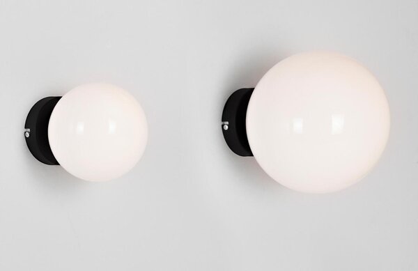 Nordic Design Bílé skleněné nástěnné světlo Manama S
