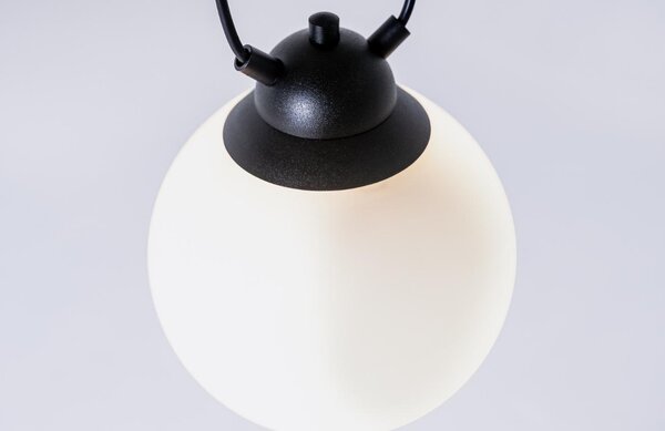 Nordic Design Opálově bílé skleněné závěsné světlo Dion Easy I