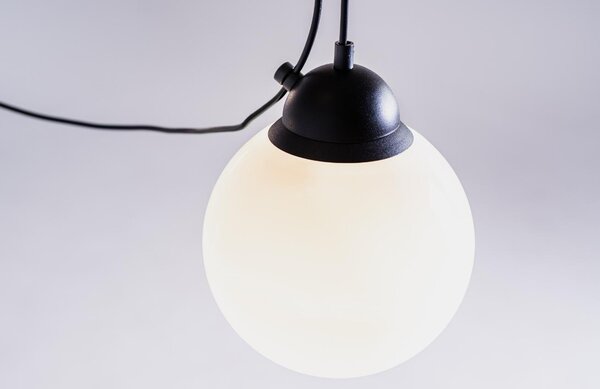 Nordic Design Opálově bílé skleněné závěsné světlo Dion Multi III