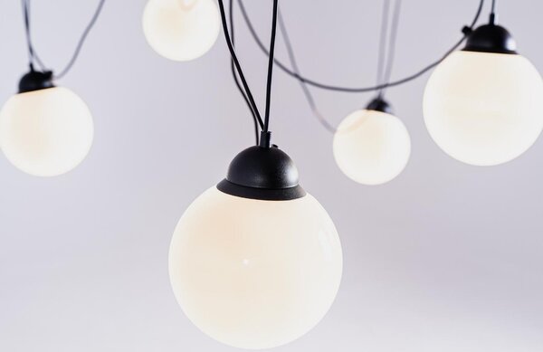 Nordic Design Opálově bílé skleněné závěsné světlo Dion Multi V