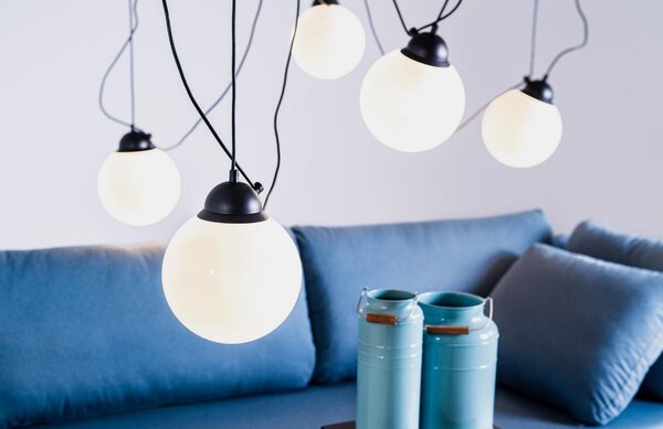 Nordic Design Opálově bílé skleněné závěsné světlo Dion Multi V
