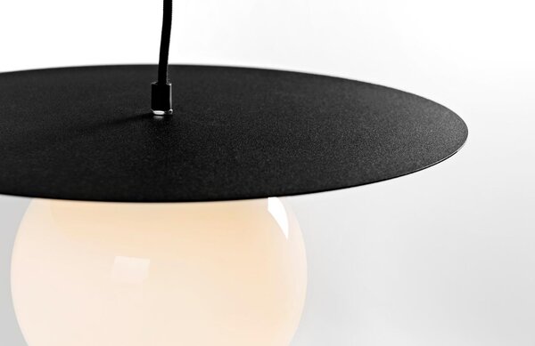 Nordic Design Černobílé skleněné závěsné světlo Lyon L