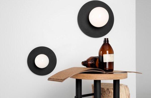 -25 % Dny MOMENTI– Nordic Design Černobílé skleněné nástěnné světlo Lyon S