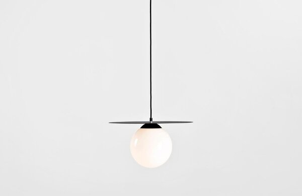Nordic Design Černobílé skleněné závěsné světlo Lyon M
