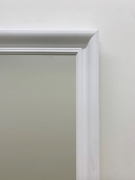 Zrcadlo na zeď do pokoje ložnice dekorativní MAJA - 40 x 160 cm v bílém lesklém rámu 105-378