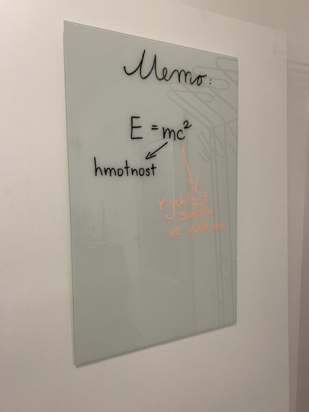 Tabule WHITE-BOARD - z bílého skla lacobel 88 x 55 cm vhodná pro psaní poznámek a vzkazů 811-149