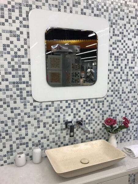 Dekorativní zrcadlo na zeď - 75 x 75 cm - Apache White