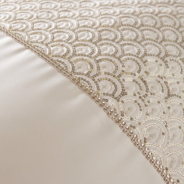Béžové povlečení na dvoulůžko z mikrosaténu 200x200 cm Deco Sequin – Catherine Lansfield