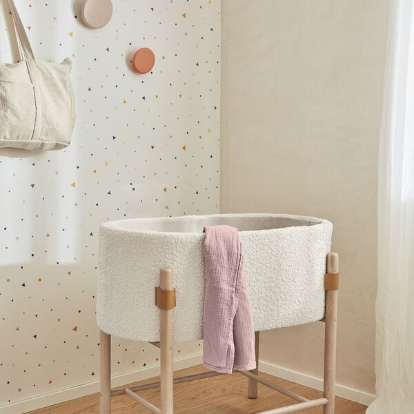 Set tří pestrobarevných bukových nástěnných věšáků Kave Home Nadua